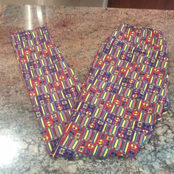 OS NWOT LuLaRoe Leggings DD11 1342 - Picture 1 of 3